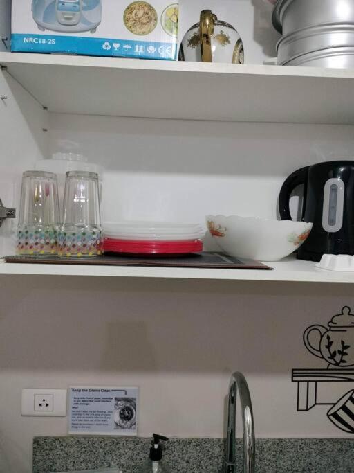 Cubao Manhattan Heights, Unit 8Bc Tower B, 1 Br Manila Zewnętrze zdjęcie