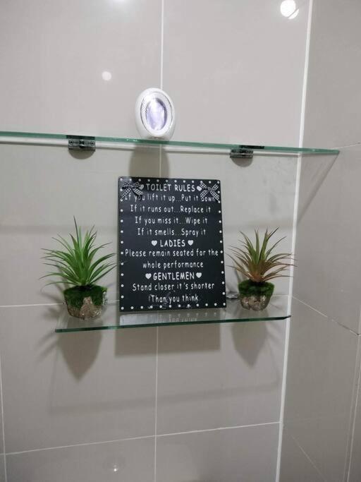 Cubao Manhattan Heights, Unit 8Bc Tower B, 1 Br Manila Zewnętrze zdjęcie