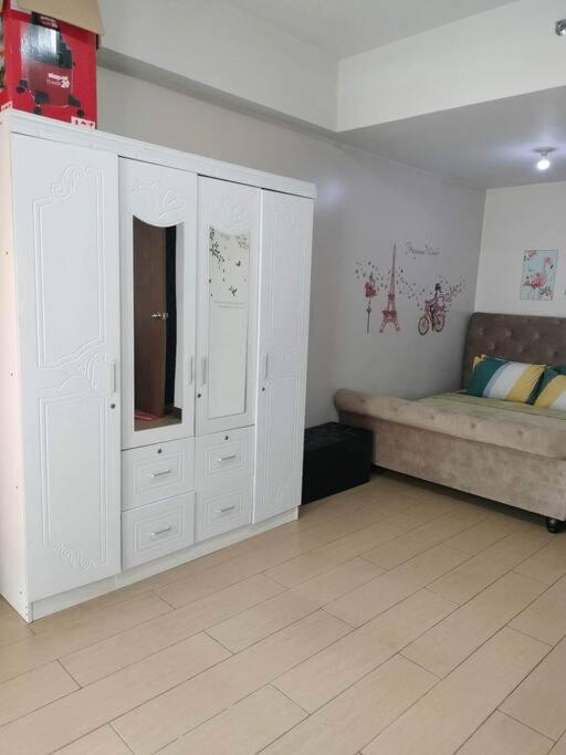 Cubao Manhattan Heights, Unit 8Bc Tower B, 1 Br Manila Zewnętrze zdjęcie